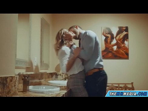 ❤️ როცა მკერდი ქერა აცდუნებს საჯარო საპირფარეშოში ❌ პორნო fb ka.bassaniluigi.ru ❌️